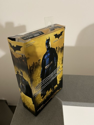 BATMAN BEGINS ACTION FIGURE NECA 18 CM - Foto 5 di 9