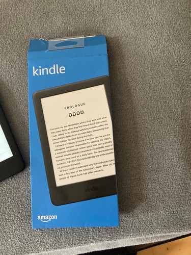 Kindle Amazon schwarz mit Verpackung und Ladekabel - Bild 2 von 3