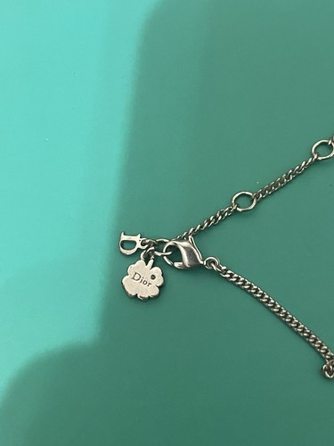 BRACELETS CHRISTIAN DIOR VINTAGE EMBELLISHED HEART BRACELET - Picture 3 of 5