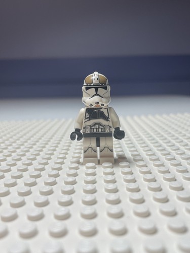 Lego Clone Gunner Minifigure (sw0837) Phase 2 - Scowl, From Set 75182 - Picture 2 of 4