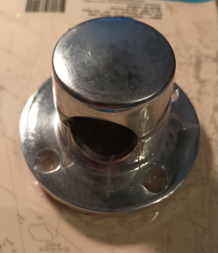 Seachoice 33021 Hinged Rope Deck Pipe Chrome Plated Brass Flange Dia 3-1/4" - Bild 2 von 3