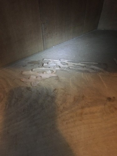 1790’s Antique Primitive Cherry Wood Corner Cupboard Original Wavy Glass Drawer - Picture 9 of 12