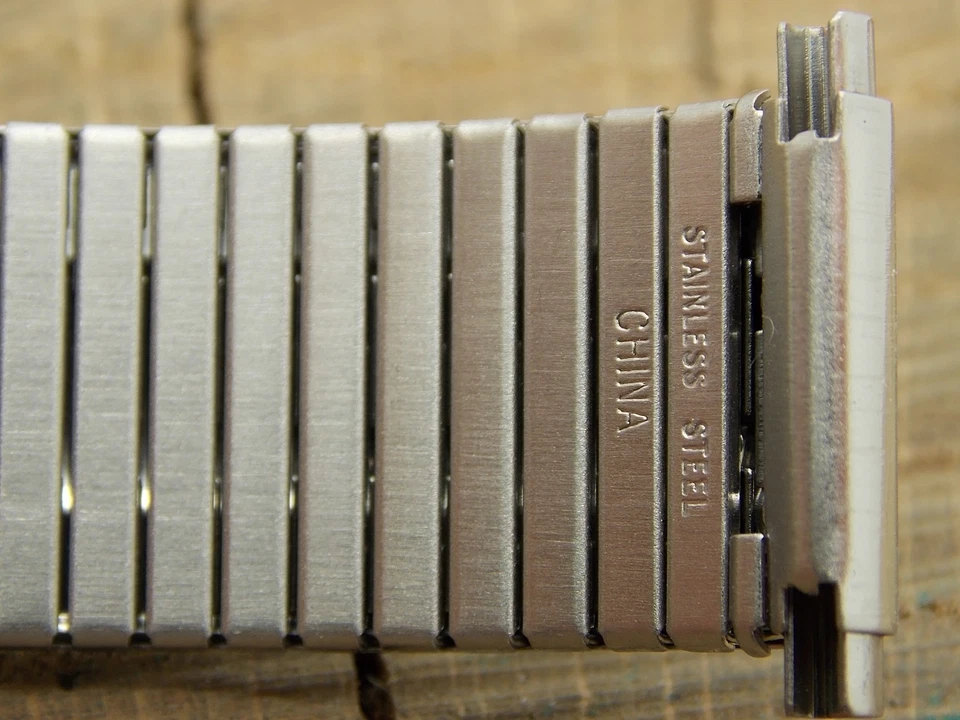 Correa de reloj Gilden de acero inoxidable NOS vintage 17,5 mm-21 mm expansión para hombre sin usar Foto 3 de 4