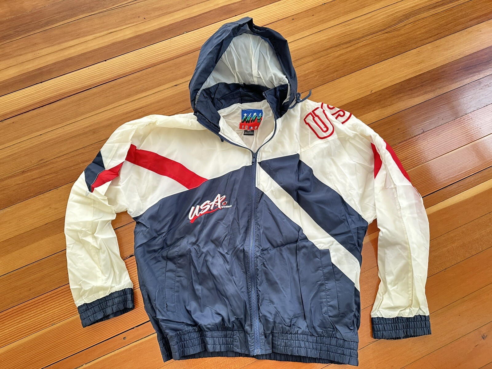 Vintage Dream Team USA Olympics Fans Gear Jacket Large Basketball Sports Jacket