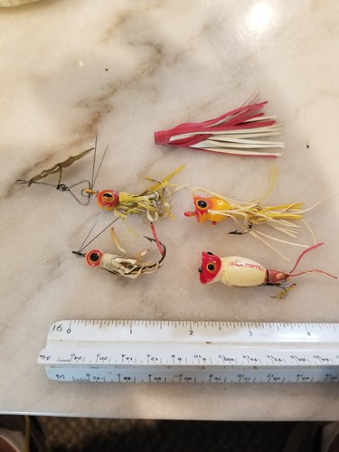 Set Of 4 Vintage Fred Arbogast Flyrod Size Lures “THE EYE”, Hula Popper, USED