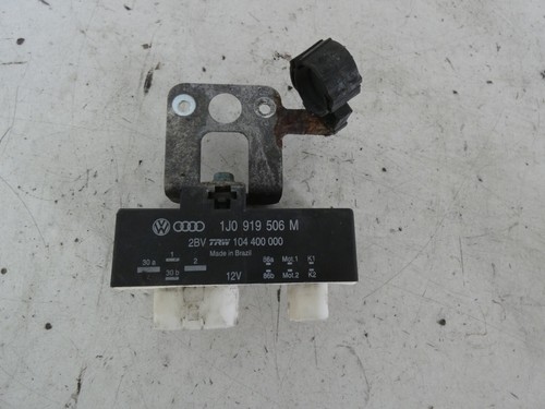VW Polo 9N3 Bj 2005 Lüftersteuergerät 1,4 FSI AXU 1J0919506M