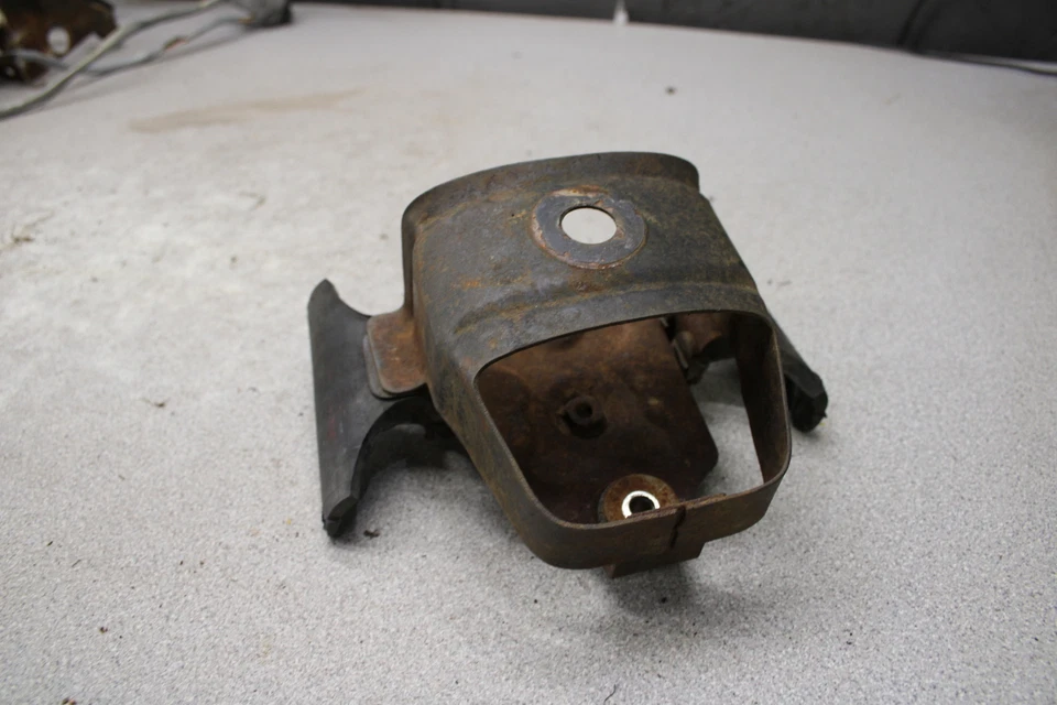 1972 Yamaha R5C 350 GAS TANK MOUNT U9-2175.KO - Image 2 of 4