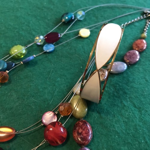 Two Lovely Necklaces With Polished Stones And A Bracelet Including 2x IKITA - Picture 19 of 23