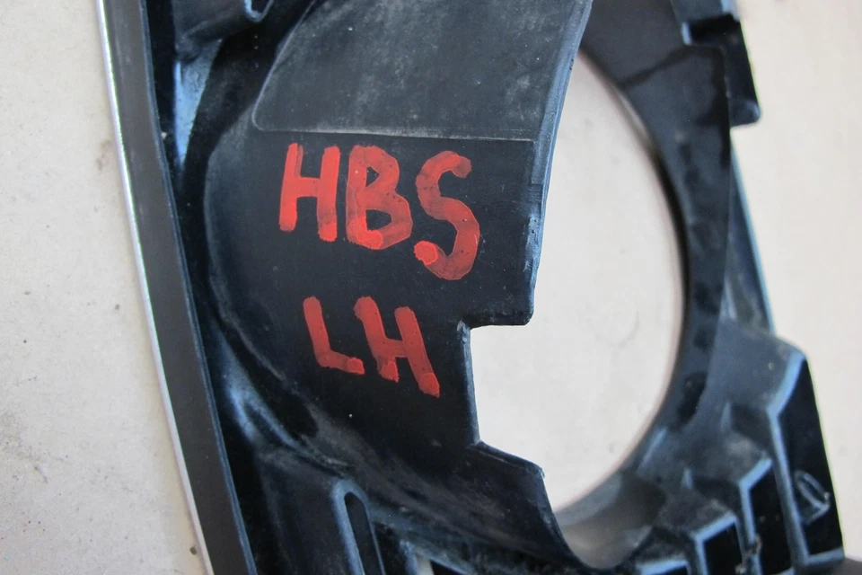 🥇83-87 BMW E24 SERIE 6 JUEGO DE 2 FAROS DELANTEROS IZQUIERDO Y DERECHO MOLDURA REJILLA OEM Foto 3 de 4