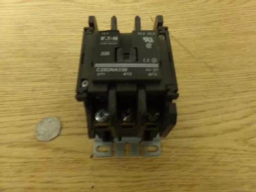 Eaton Cutler Hammer C25DNA330 Ser D1 Circuit Breaker 30A *FREE SHIPPING*