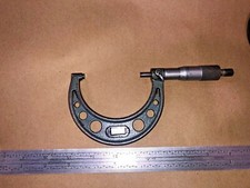 MITUTOYO 103-217 OUTSIDE MICROMETER 2-3"