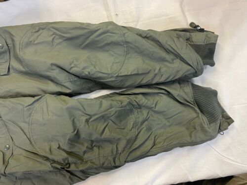 US Air Force F-1B Winter Flight Trousers size 32 waist NOS but stains - Picture 2 of 5