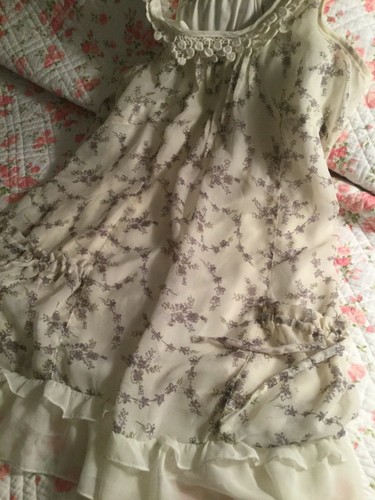 Myth NYC transparente Tanktop-Tunika mittelgroß Blumen creme Taschen sehr guter Zustand beige gefüttert KOSTENLOSER VERSAND - Bild 10 von 11