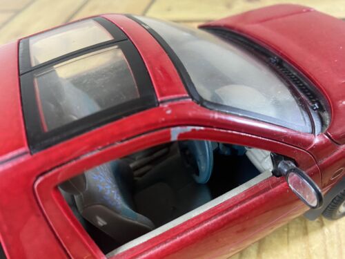 ERTL Land Rover Freelander 1:18 Diecast Model Car- Red- Collectable/ Rare - Picture 7 of 11
