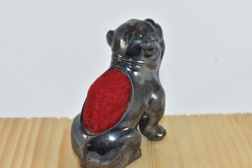 ANTIQUE VICTORIAN ERA CAST IRON ENGLISH BULLDOG PIN CUSHION WITH RUBY EYES - Picture 2 of 5