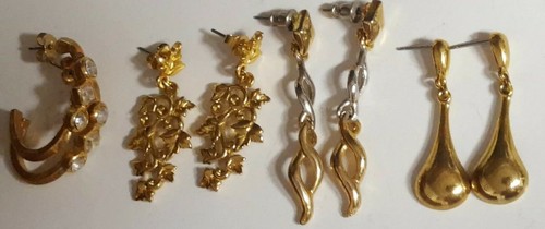 Lot Of Goldtone Earrings - Picture 6 of 7