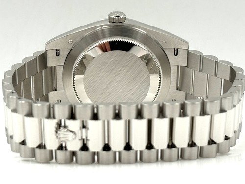 Rolex Day Date 40mm Green Roman Dial Platinum Bracelet 228236 Box & Papers 2024 - Picture 12 of 12