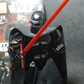 Lego STAR WARS_75117_ Kylo Ren_ Complete with Manual and Box