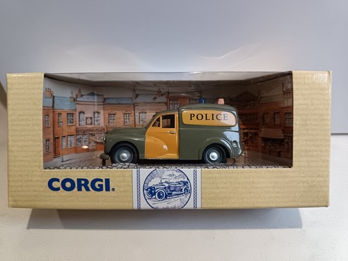 96855 Corgi Classic Morris 1000 Van Wiltshire Police - Picture 2 of 3