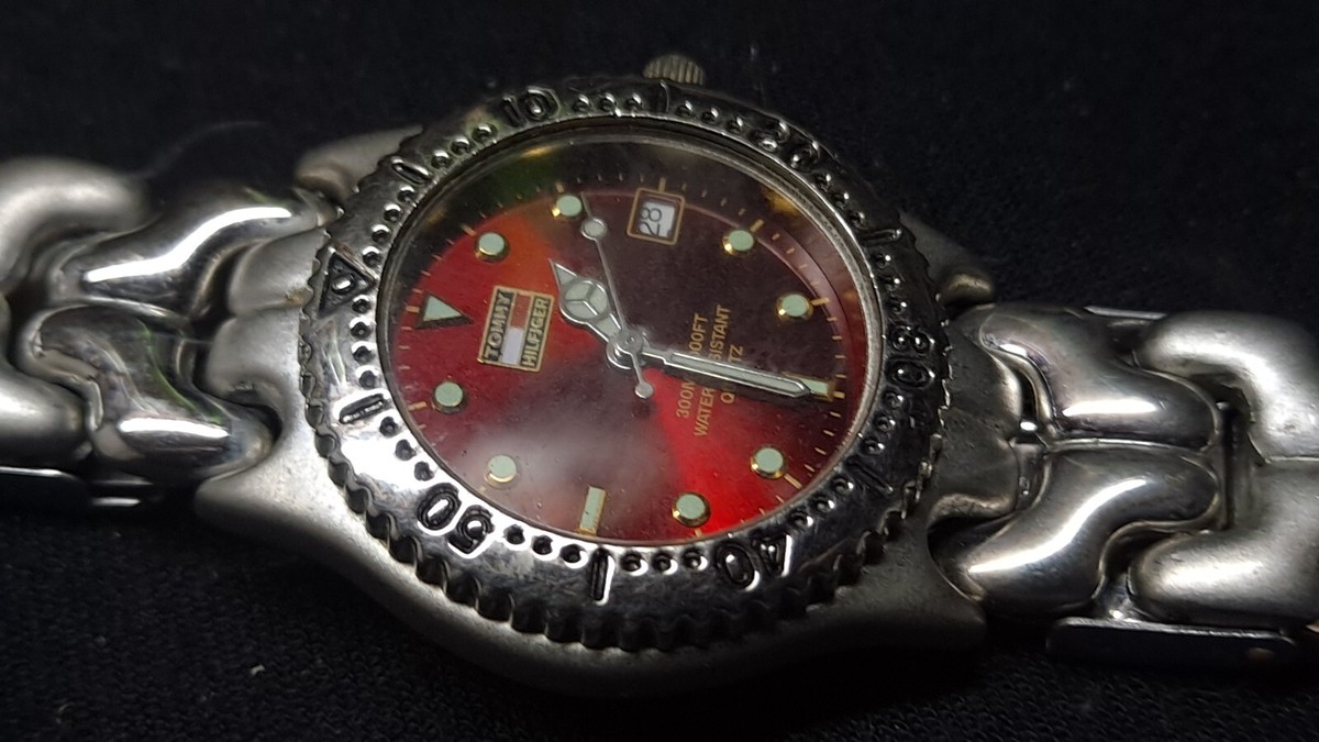 Tommy hilfiger on sale quartz water resistant