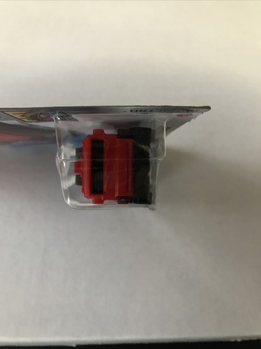 2021 Hot Wheels  HW Metro 2/10 Heavy Hitcher 36/250 RED - Picture 11 of 12
