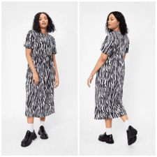 NASTY GAL Be Herd Plus Zebra Midi Dress - Size 16 (XL)