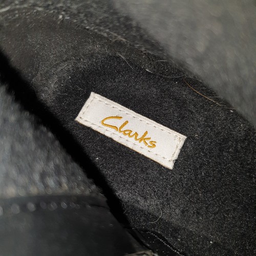 Clarks Boots Black Suede Leather Ankle Calf Heels Size 8 - Picture 20 of 21