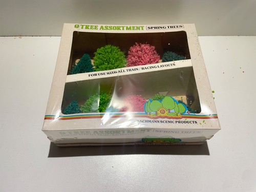 Bachmann Scenic Products #2241 36 Spring Trees With Boxes Sealed - Picture 7 of 14