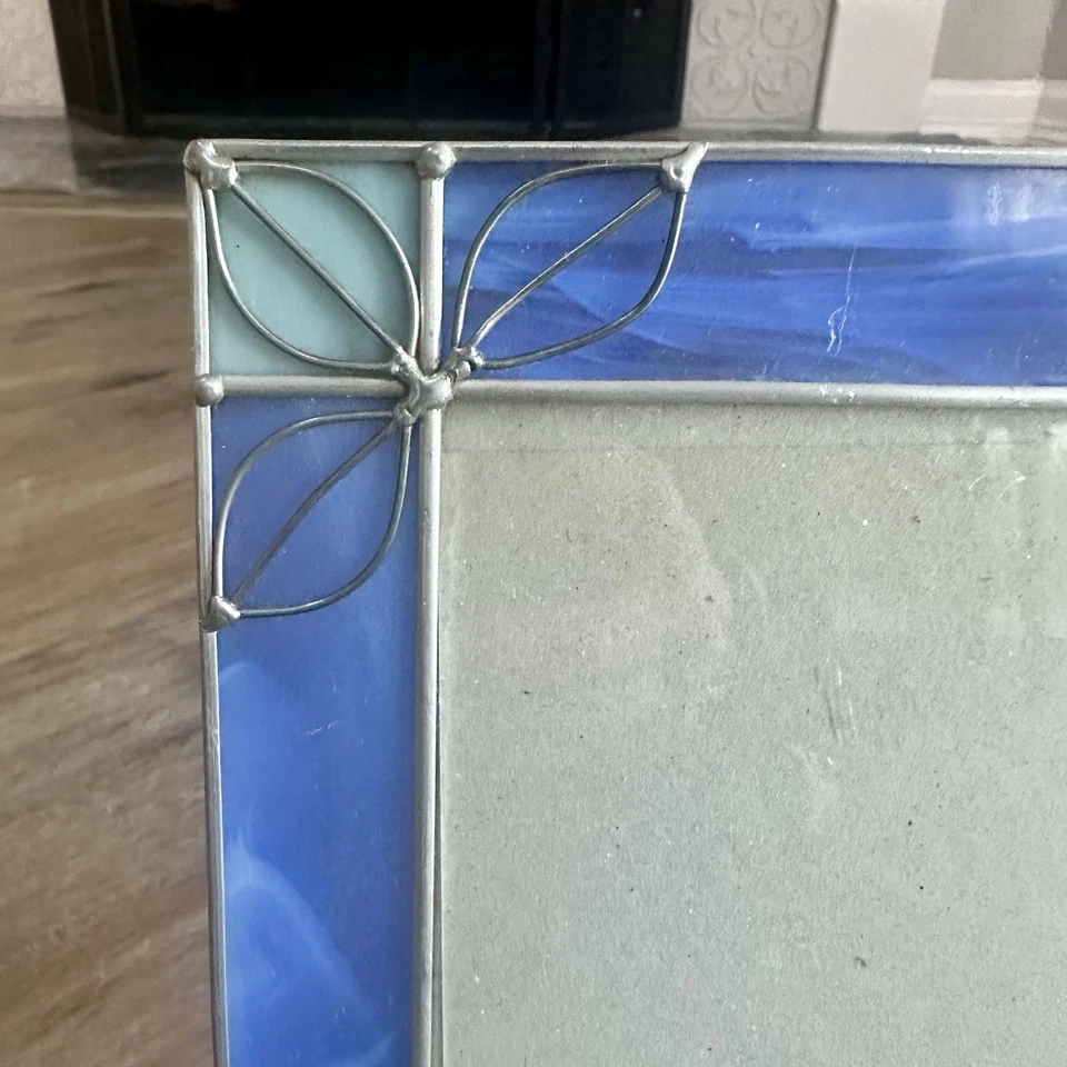 Marco de fotos de vitrales 5x7 azul floral hoja independiente tono plateado Foto 2 de 4