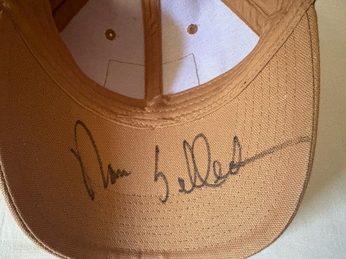 Tom Selleck BOLDLY Autographed Never Worn NRA HAT w/COA EXTREMELY RARE ITEM - Picture 2 of 4