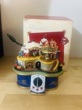 Hallmark Keepsake 2002 Magic Motion Circus Mountain Railroad Train Ornament