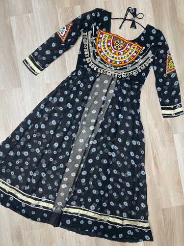 Baumwolle Bandhani Print Lehenga Kurti Set Für Frauen Mit Dupatta Traditionell - Bild 17 von 79