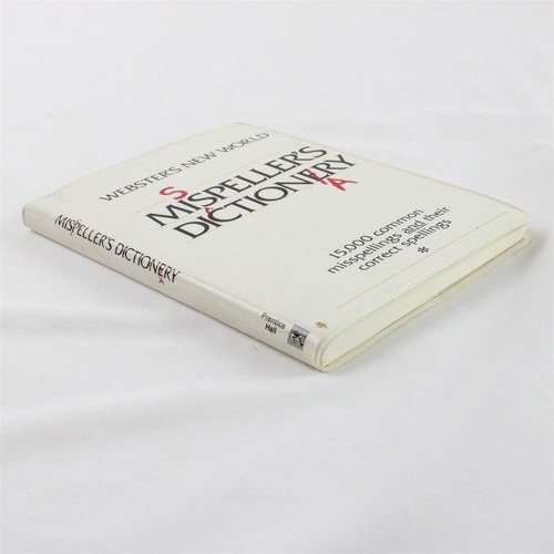 Mis(s)peller's Dictione(a)ry Webster's New World Paper Back 1983 - Picture 3 of 4