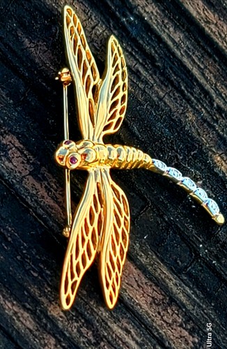 Dragonfly Pin/Pendant Hallmark 14k  gold with diamonds, Red Eyes, Large 6.7 Gram