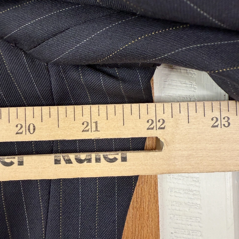 Traje Hart Schaffner Marx Para Hombres 44R Azul Marino Rayas 2 Botones Trompetista Dorado Foto 3 de 4