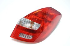 Rücklicht Rückleuchte rechts Beifahrerseite Heckleuchte Skoda Fabia 5J 5J6945096