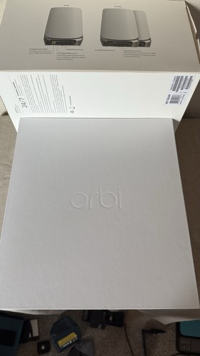 NETGEAR Orbi 960 Wi-Fi 6E Series (RBKE963) Quad-Band Mesh AXE11000-3 pakiet. - Zdjęcie 5 z 7