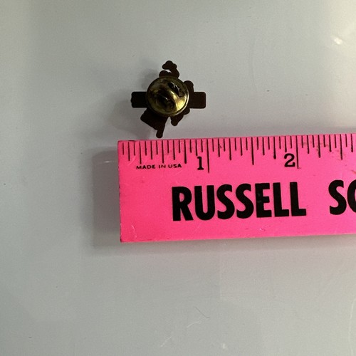 Wyoming Rodeo Hat Lapel Pin Back - Picture 2 of 2