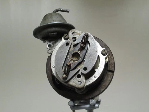 Pontiac 1963 6,4 L 389ci V8 Delco Remy distribuidor #1111027 DC: 2M1 Foto 2 de 4