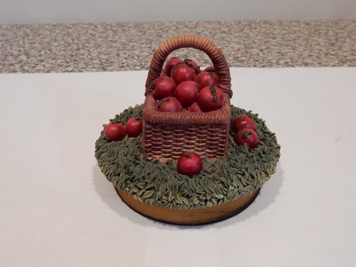 Our America Yankee Candle Fall Harvest Apple Basket Lg or Med Jar Candle Topper - Picture 3 of 6
