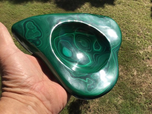Stunning Polished Malachite Heart Shaped Bowl - Picture 5 of 9