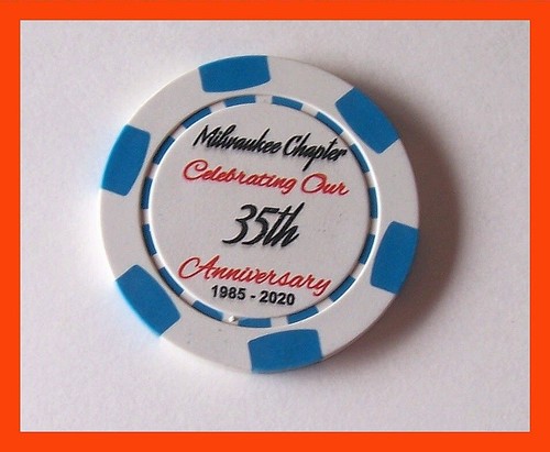 HARLEY DAVIDSON POKER CHIP MILWAUKEE CHAPTER HOG 35TH ANNIVERSARY WHITE/AQUA - Picture 2 of 2