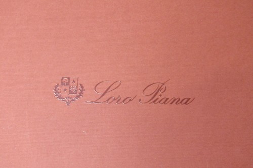 Authentic LORO PIANA Brown Gift Storage Dust 13.5" x 8" Shoe Box Ribbon Tissue - Picture 3 of 8
