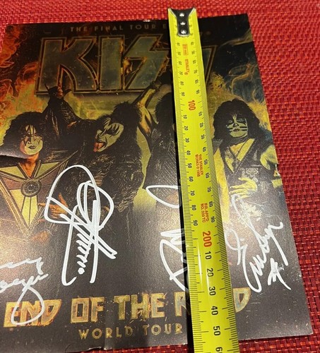 KISS Hand Signed Band Photo 2019 End Of The Road Tour North America Vip Card - Picture 10 of 12
