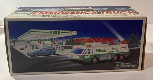 1996 Vintage HESS TRUCK - Emergency Truck Ladder Fire Truck - Picture 2 of 2