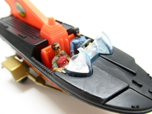CORGI TOYS 107 BATMAN and ROBIN BATBOAT NEAR MINT - Picture 3 of 8
