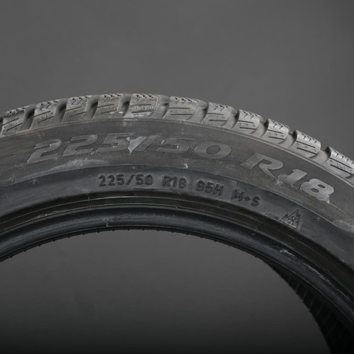 4x Pneus D'Hiver Pirelli Sottozero Winter 3 225/50 R18 95H * RSC - Bild 2 von 2