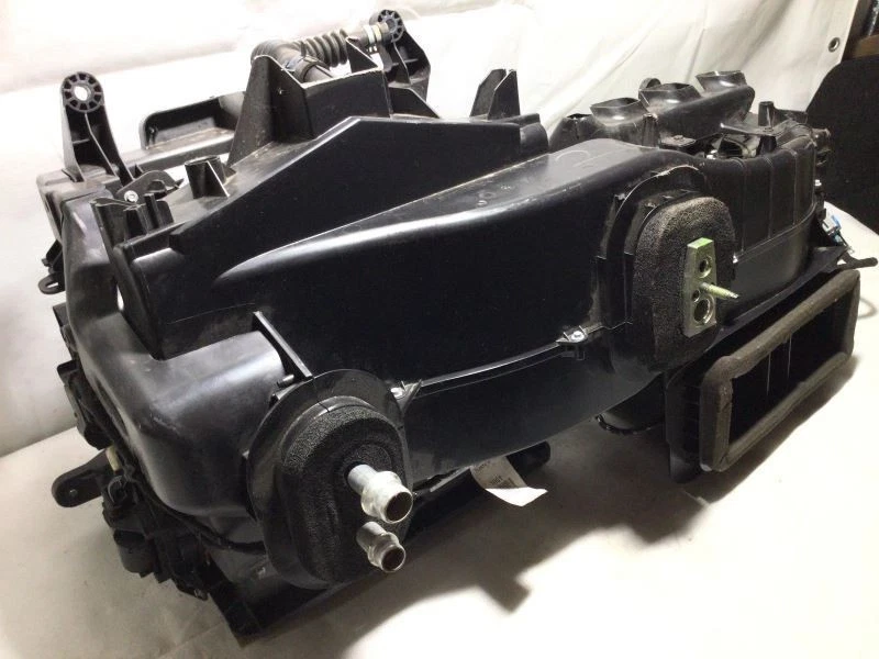 MONTAJE DELANTERO NÚCLEO CALENTADOR PARA CHRYSLER PACIFICA 30555 2017-2019 Foto 4 de 4