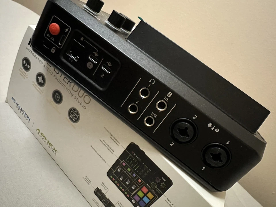 Estudio de producción de audio todo en uno RODECaster Duo CCAJ23LP14E0T9 Foto 3 de 4