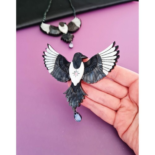 Mystic Magpie Brooch or Necklace by Cherryloco Jewellery - Picture 7 of 8